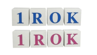 Średnier kostki " 1 ROK " dwustronne - niebieskie / różowe